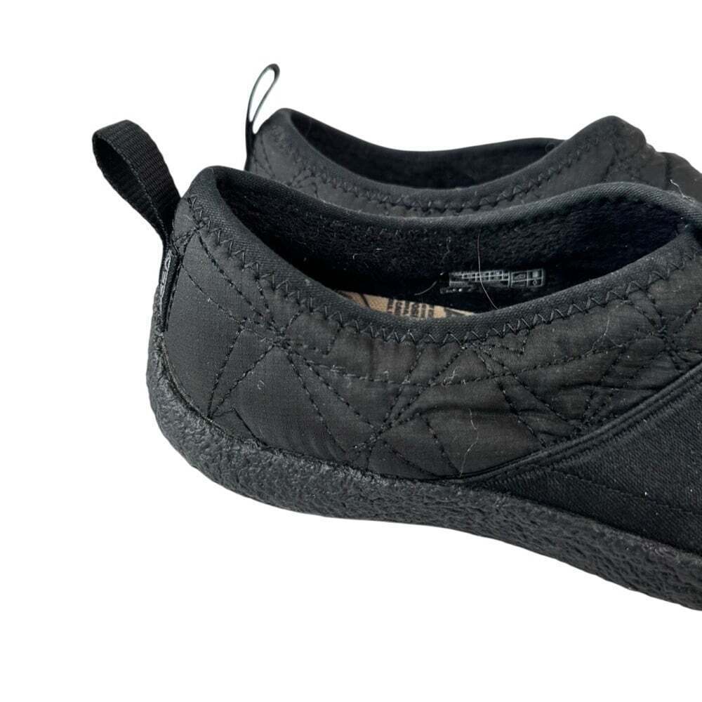 KEEN Howser II Shoes Size 9 Black Quilted Slip On Indoor Outdoor Lightweight - Picture 2 of 13